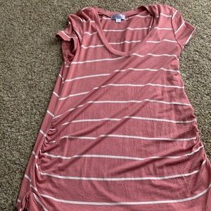 Small maternity tee